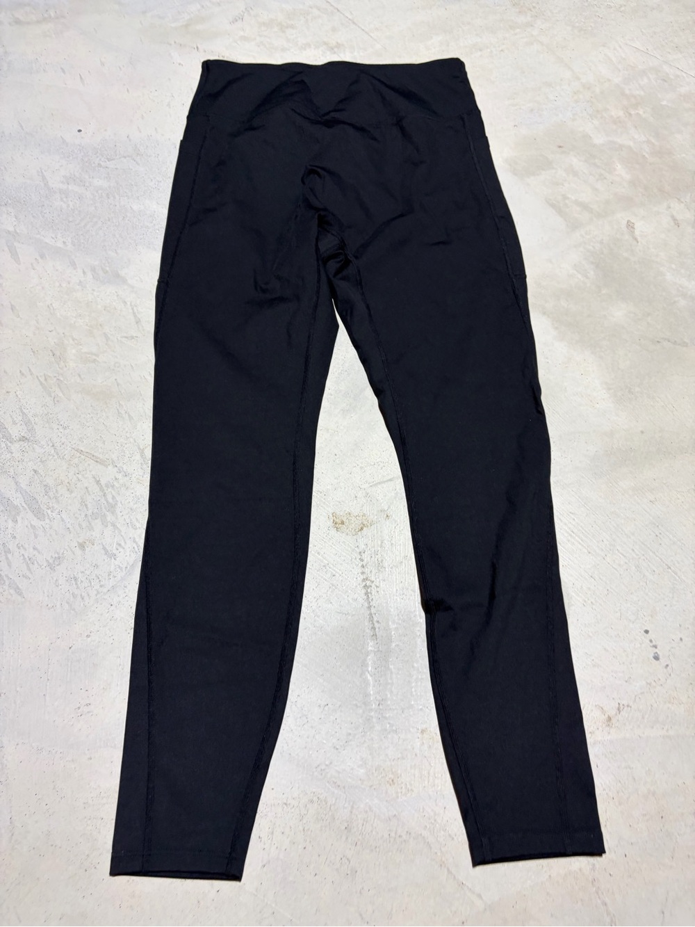 Halara NWT women’s black leggings large